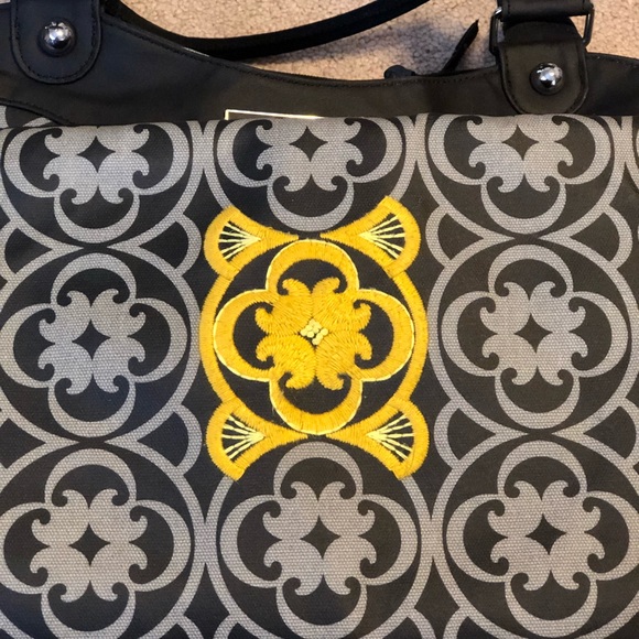 Petunia Pickle Bottom City Carryall Diaper Bag